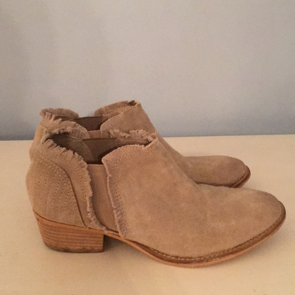 Rebels ankle boots